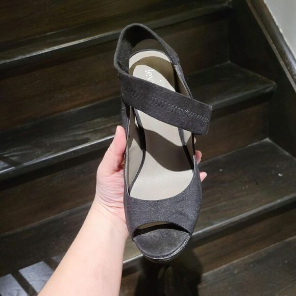 2/$20 Vintage Y2K Black Top Fashion High Heels Shoes Size: 7M US - Picture 4 of 8